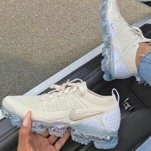 Nike air vapormax flyknit 2.0 white moc